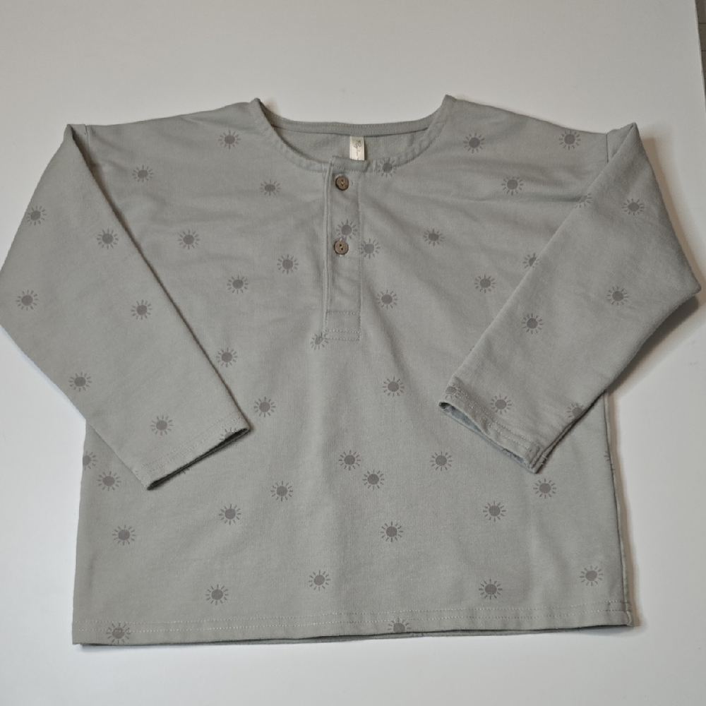 Rylee + Cru Light Gray Sun Pattern Long Sleeve Sweatshirt